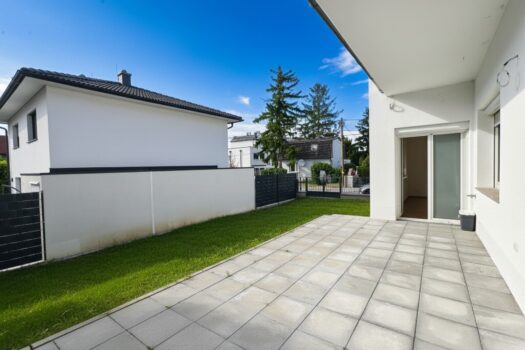 5yXR0dbMA7PxLimZovS4N8