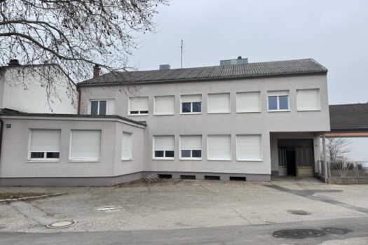 68gyb4iqtjSUTpWLL9g0Kp