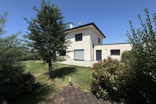 6PBDv3G9hPhW5kzWZ5ljeu