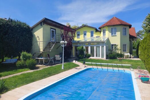 Pool - nicht einsehbar