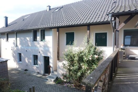 6UyqzHL4b8jHesQsx6jr6y