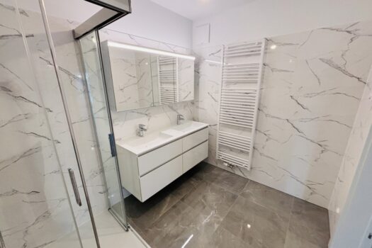 6vDDpTJ6HoYLoznKSYgoJ0