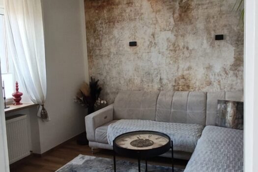 6yAvX1e9VU7PUrHN3GembP