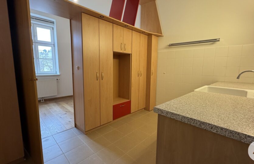 Wirtschaftsraum/Büro/Kinderzimmer