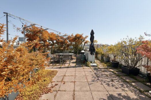 7AqXNWSagVaGMlAI0TMEPy