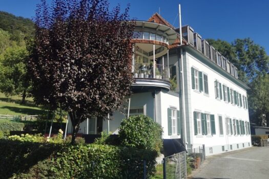 7EmogcNuxcsaqCZYsDqhX1