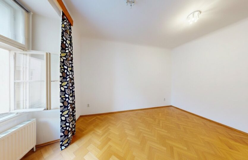 Schlafzimmer unmöbliert