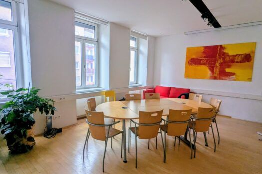 Top Rendite: 4,0% Anlageobjekt : unbefristet vermietetes Büro 7dYZ7YUIia6gx1BBYLRYxc