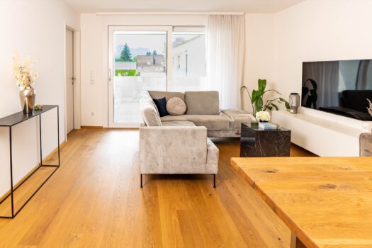 9QJJNP1H7CBzIF5KTnHU6