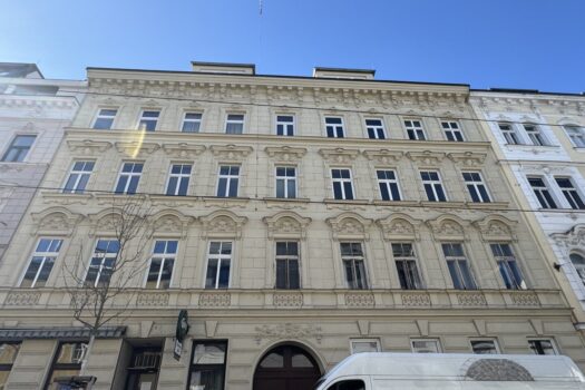 CWLFp1i3xPhdThvlOnBrV