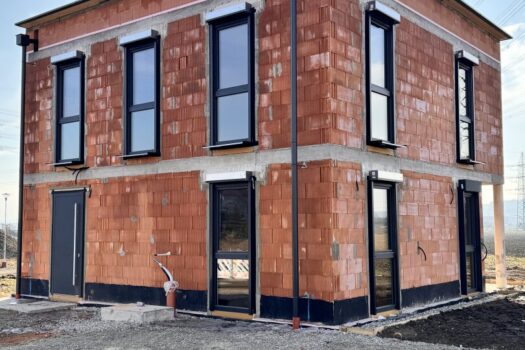 T16Su580EUyC3qju3PXEj