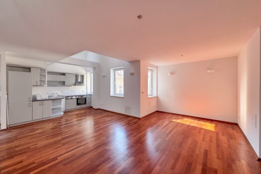 r25mbJQWRKrXIqSGgcdqZ