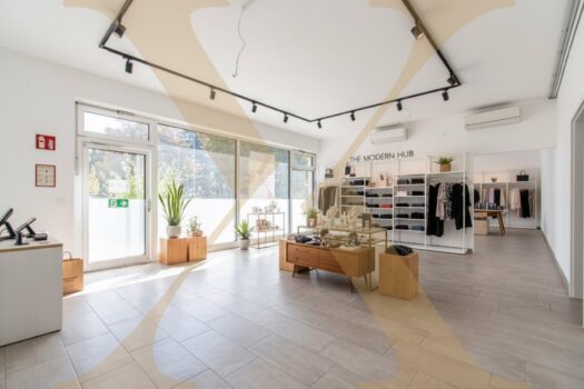 Attraktive Büro-/Geschäftsfläche mit großer Schaufensterfront in Steyr zu verkaufen! Bsp. Geschäft - Visualisierung – Einrichtung mittels KI ergänzt