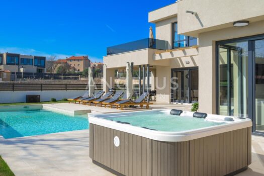 1762781777 img 20251108 wa0034