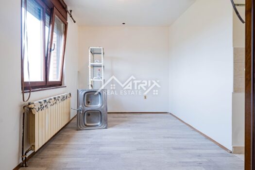 1774448821 vukovar dvosoban stan 5875 m s balkonom lift 14
