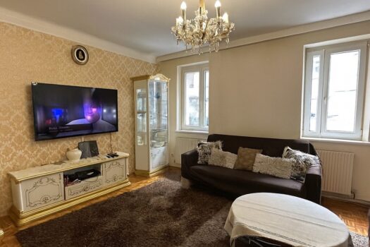 ***Sanierungsbedürftige 2,5 Zimmer-Wohnung nahe Brunnenmarkt*** 17xhA08PShfWHFjyarY03t 2