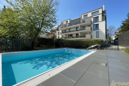 18X2UCcRyIKPShKXbFNAcr