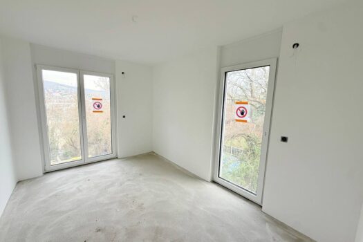 1JDakrKNMjfAGkQorbfKeG