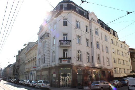 1SaahWWeM5Ht0GsfZGSnYd