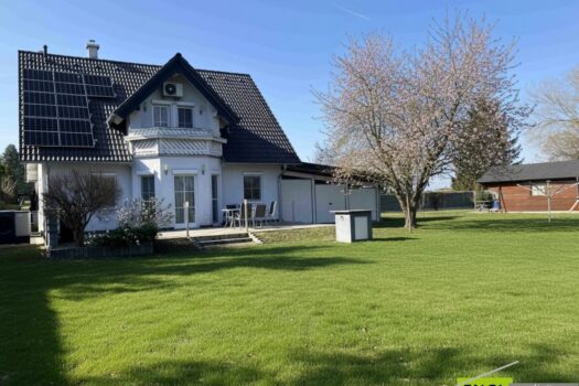 1pjCR8KOnkrBgaC8mLkwcR