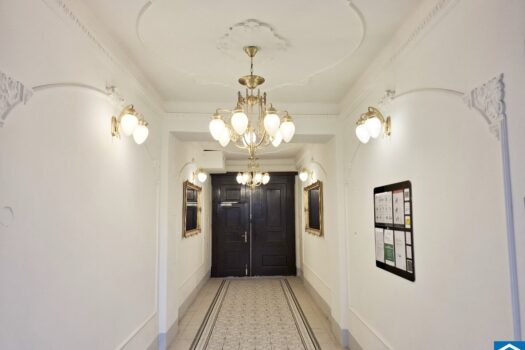 1q3dRNVU2E2LMclVBOpaOm 8