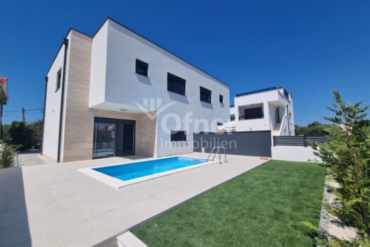 Doppelhaushälfte mit Pool, Südseite von Vir, 260 m vom Meer entfernt 1t0RRfSpykNLajijYxJcFf