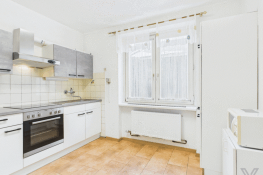 250AU3poanaA9gLBkULh4R