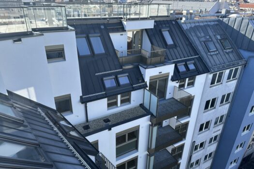 2CQVdEaSinyKM7uOSmHAk3