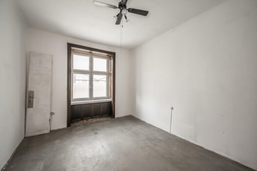 2E4aWUa8lL57mqPHAyTpTs