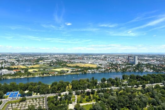 PROVISIONSFREI - THE WATERFRONT CURIOSITY - ABSOLUTE SELTENHEIT – EIGENGRUND BEI DER ALTEN DONAU! 2MpLn6b8OubpxcPLV2XihU