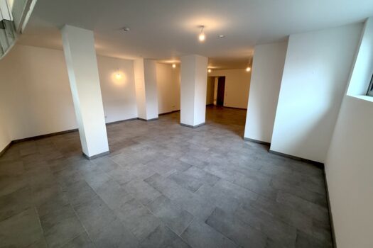 2QfzqSAJlfkwhPgdW4oGlc