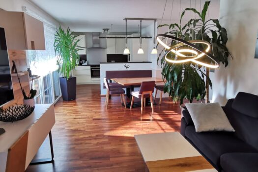 2QyoRn14qLgS6SBipdljmX