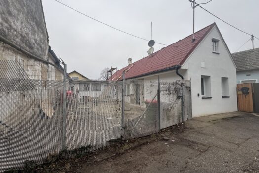 2RxrM0Zct40C6GIzaHWnhM