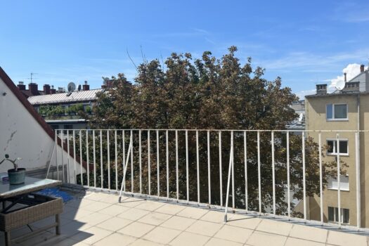 2cUeHypTMZy5AbA9qc2bqO