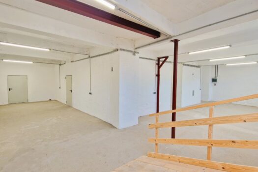 Neuvermietung nach Generalsanierung | Lager 2dEF4TTHcQSviINHrOLXnA