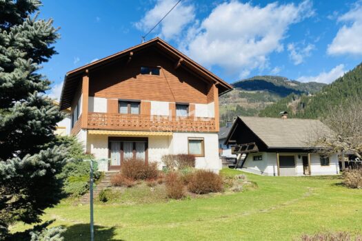 Charmantes Landhaus mit Nebengebäude