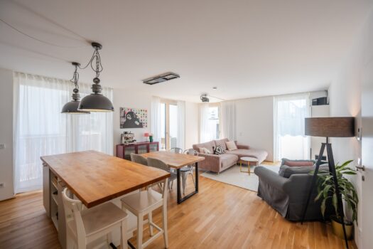 2pajdtVOf3OwY3SlXdKZUH