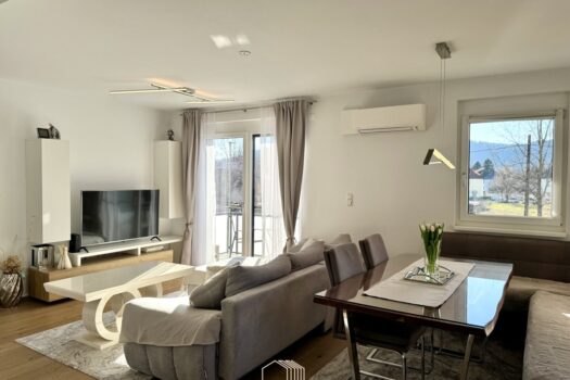 3LyZBEYmxX4IQ1TYNYXpfa