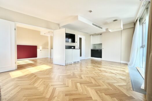 Sonnige 2 Zimmer Innenstadt-Wohnung ca. 57m²– Nähe Stephansplatz Wohnbereich mit Küchenzeile