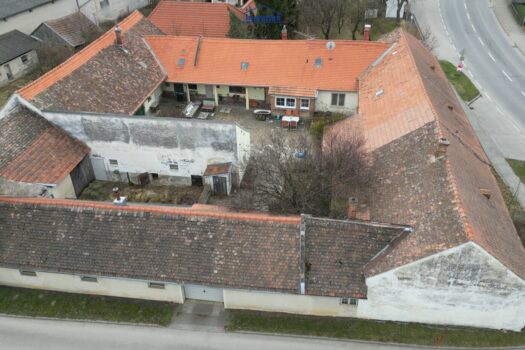 3ZFHwBq7Xify3pOuM7sWbT 1