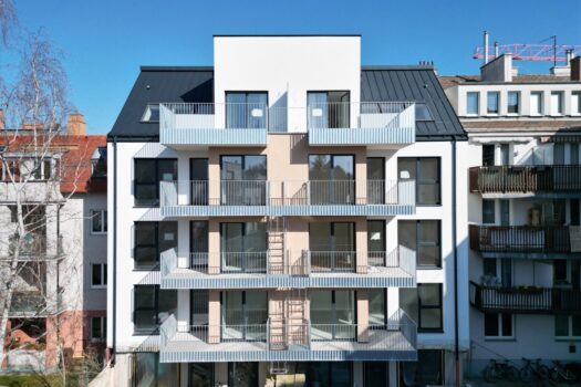 3jxnxTxsNqAuYoPeWO9auQ