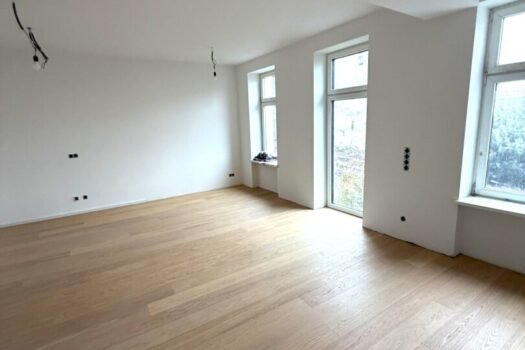 ERSTBEZUG II PERFEKTE 4 ZIMMER MIT RIESIGEM HOFSEITIGEN BALKON / IDEALER GRUNDRISS - WOHNKÜCHE + 3 GETRENNT BEGEHBARE SCHLAFZIMMER / NÄHE SCHÖNBRUNN UND U3 3lUauCwotjPjdboHy1dTqb
