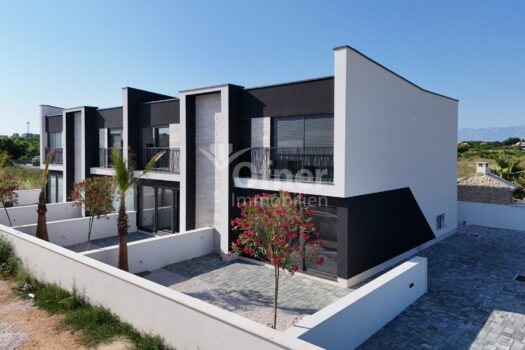 3yUh4WmOnkq02TI24AmJ