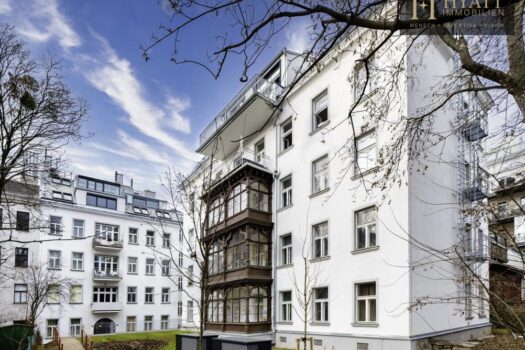 Exklusive Stilaltbau-Rarität im 18. Bezirk Nähe Kutschkermarkt – Zinshaus-Hintertrakt mit zwei neuen Dachgeschoßwohnungen 48e5RE7BK6bQThnGVRshWz