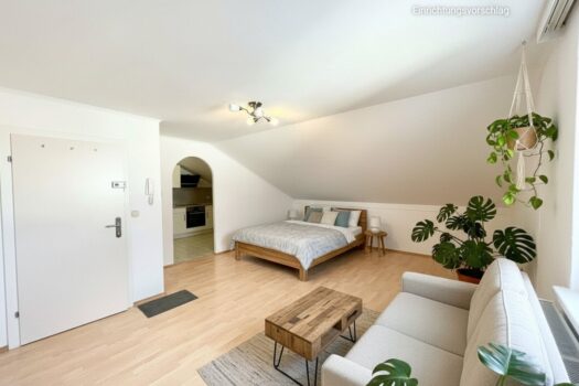 4Exlt46pLEz0kS3Ro5Hubq