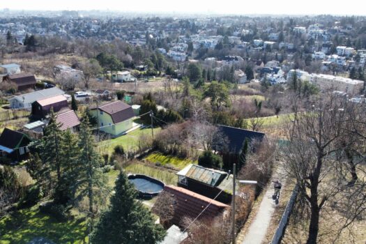 Am Hackenberg Kamm- Kleingartengrundstück im Eigentum- Ruhelage am Rande der Siedlung 4HMUDwahcsB0nbHZ2B23mG