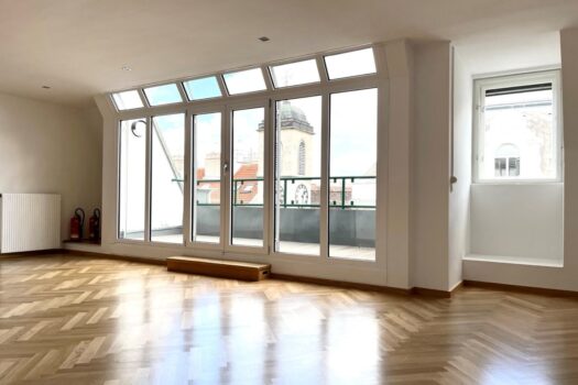 Kärnterstraße ! Elegante 5 Zimmer- Maisonette mit 2 Terrassen ! 4YOPN4IcywOCz7O65Fmq9D