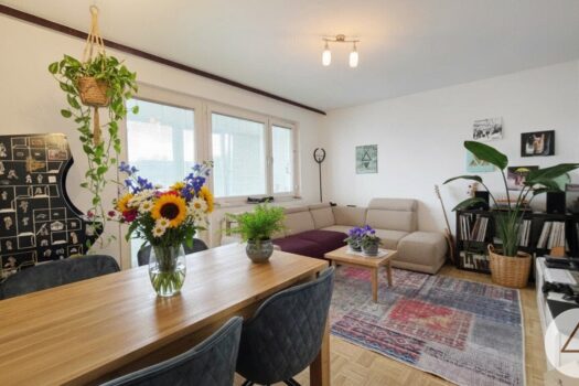 4kI4RfOwVc1rxBm56Rn87z