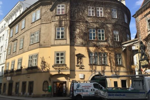 4kVVchlRwvxsDsvUfmUFV4