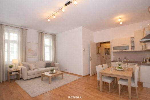 Wohnzimmer (virtuell eingerichtet)